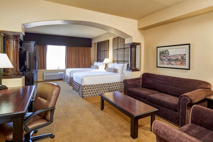 Room 10 of 27