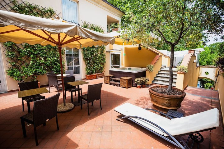 Terrace/Patio 70 of 81