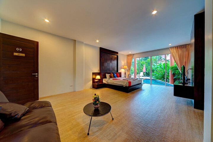 Room 14 of 76
