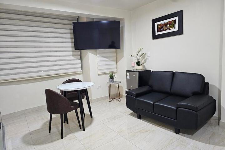Room 6 of 6