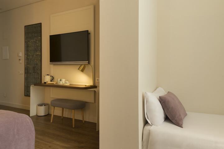 Room 20 of 80