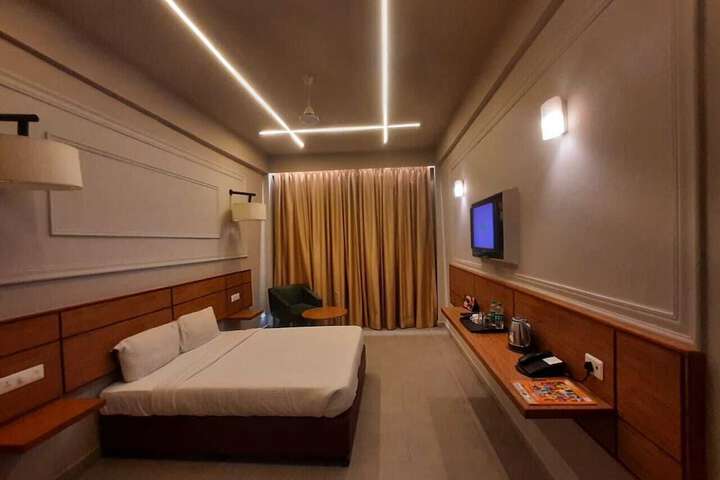Room 4 of 70