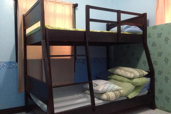 Room 3 of 5