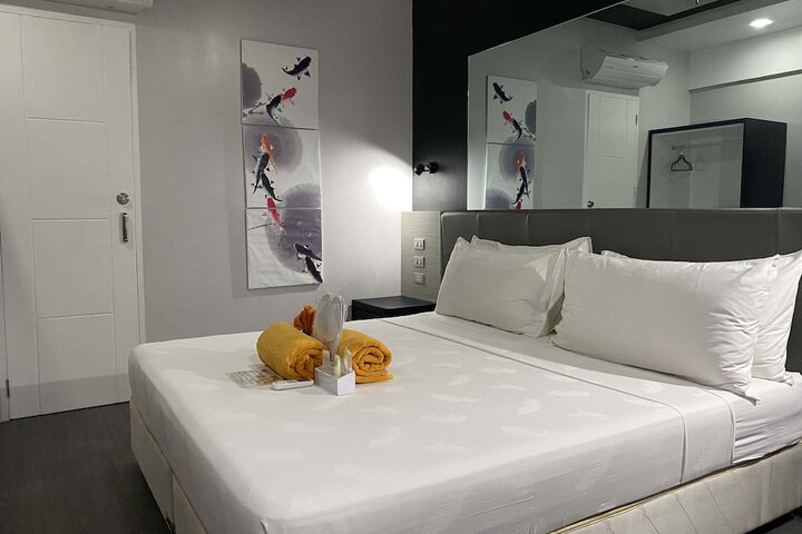 Room 87 of 403