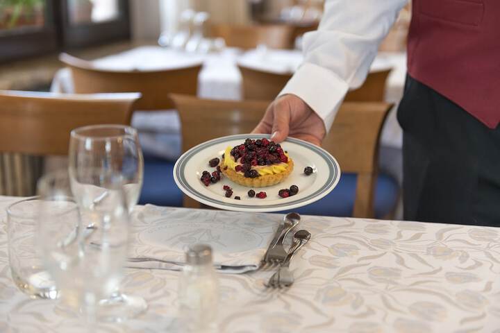 Dining 21 of 41