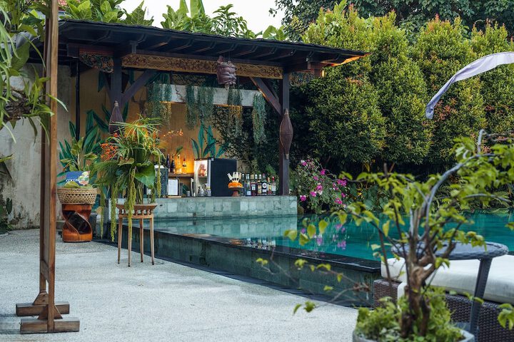 Pool 40 of 50