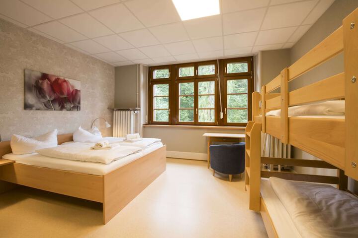 Room 14 of 50
