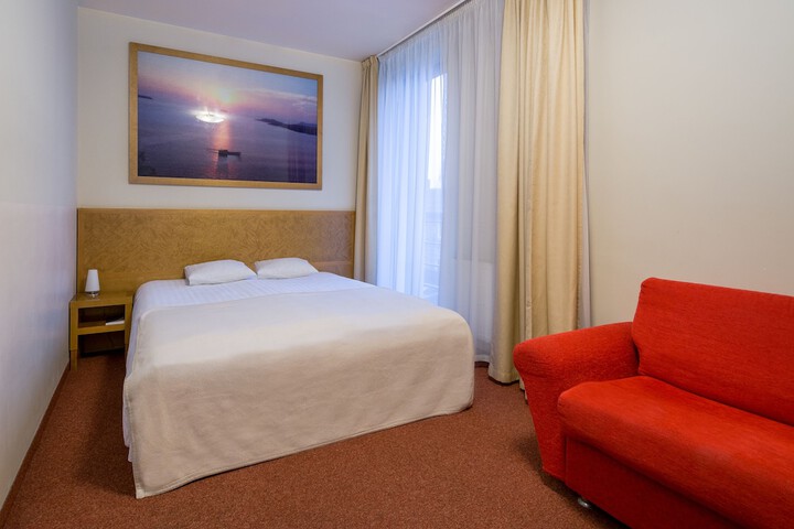 Room 5 of 45