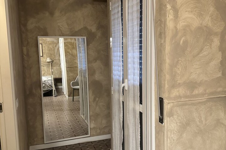 Room 17 of 50