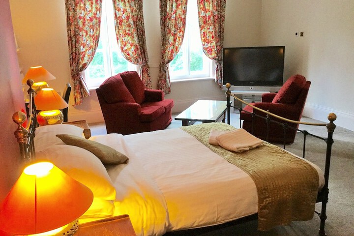 Room 8 of 91