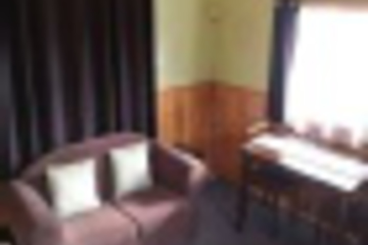 Room 207 of 300