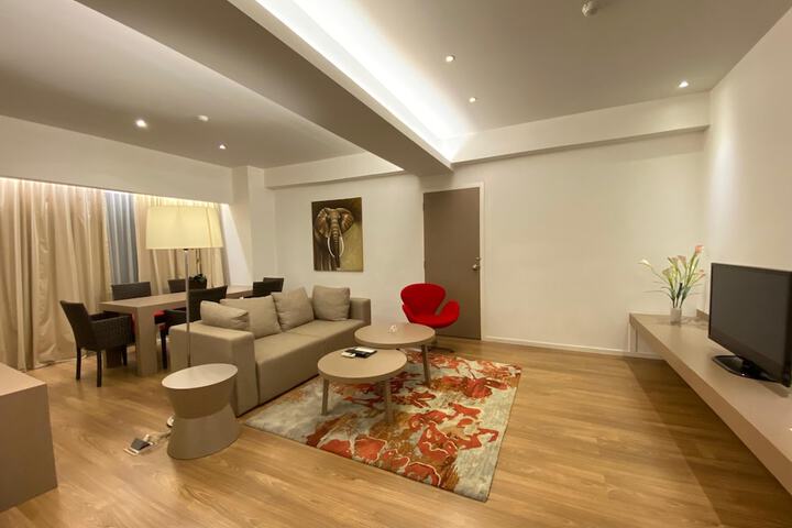 Room 18 of 48
