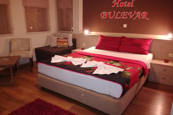 Room 12 of 46