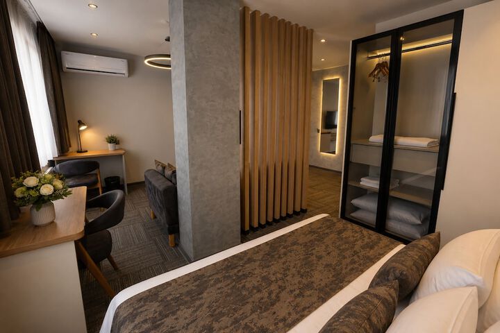 Room 22 of 55