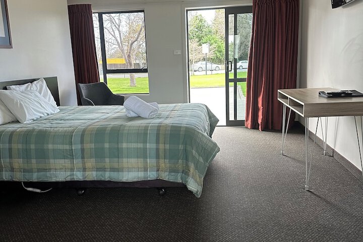 Room 27 of 112