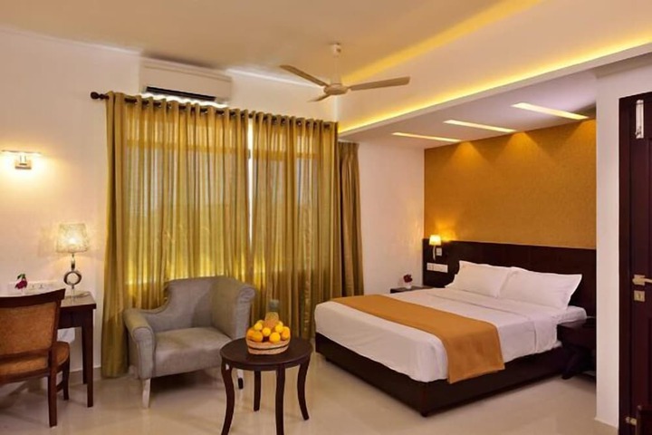 Room 9 of 16