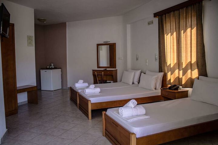 Room 8 of 17
