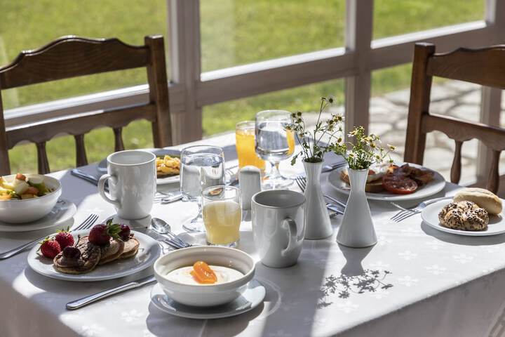 Breakfast area