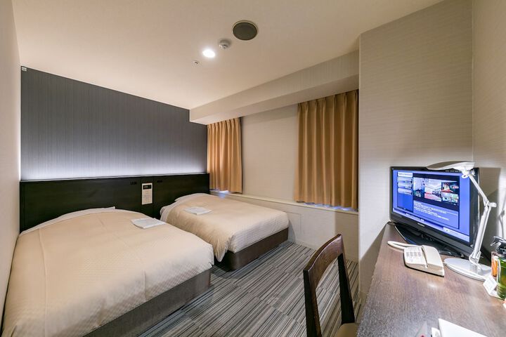 Room 10 of 57