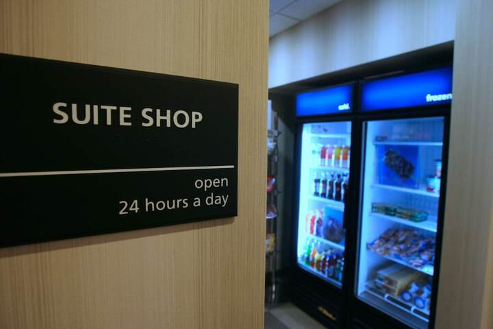 Snack bar