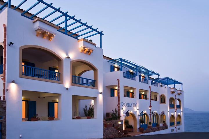Hotel 27 of 29