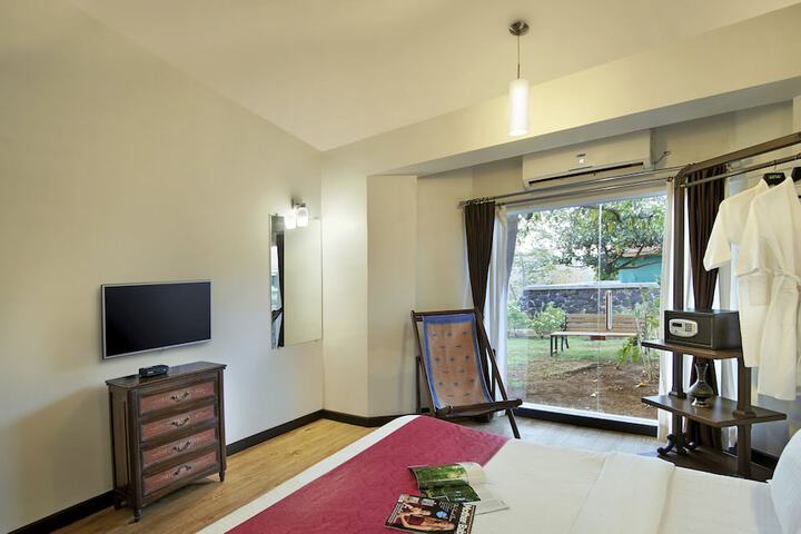 Room 40 of 154