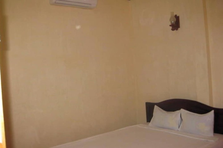 Room 4 of 59