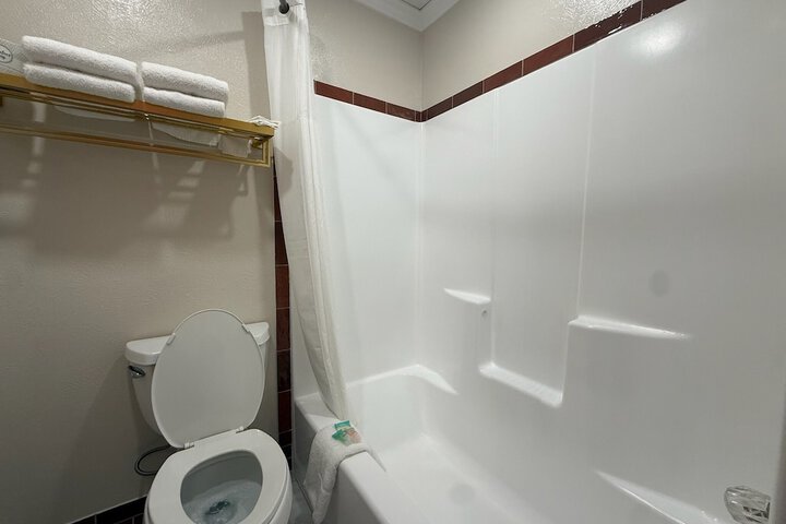 Room 25 of 57