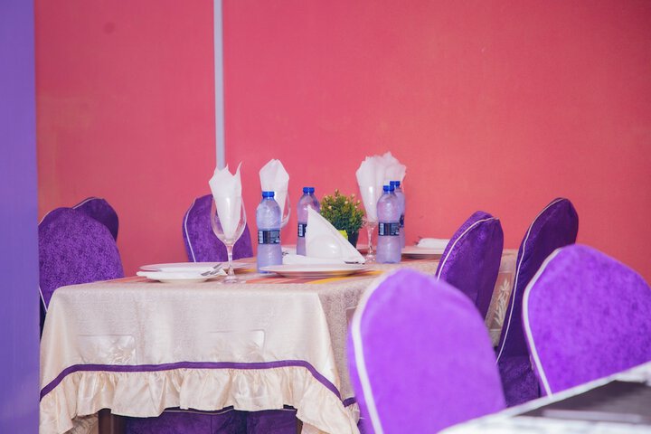 Dining 43 of 57
