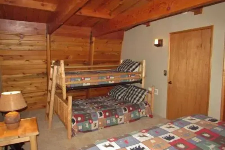Room 5 of 11