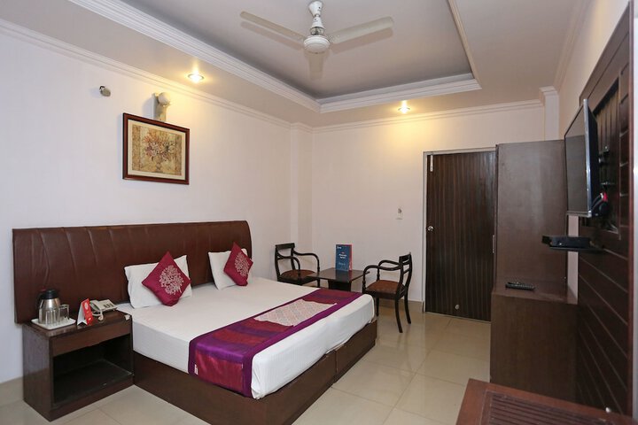 Room 12 of 23