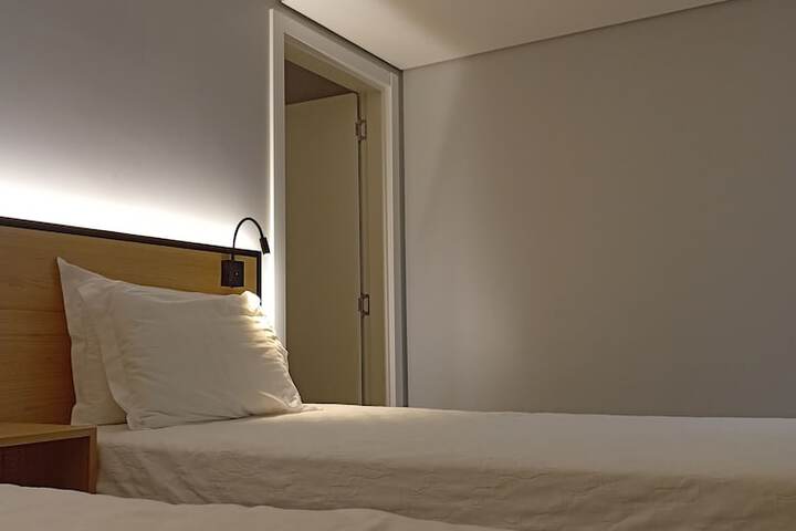 Room 15 of 43