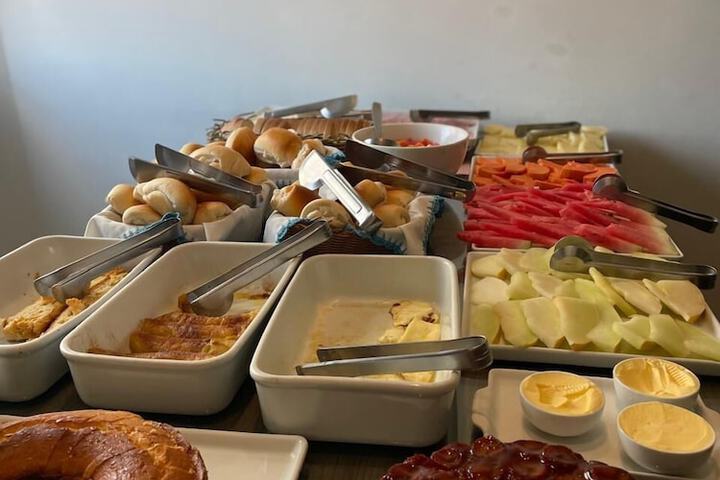 Breakfast/Coffee Service 4 of 6