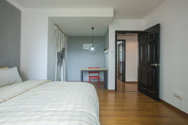 Room 3 of 41