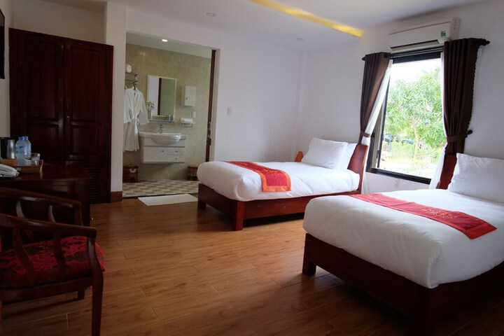 Room 6 of 40