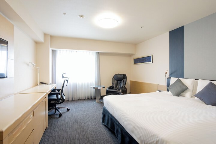 Room 14 of 69
