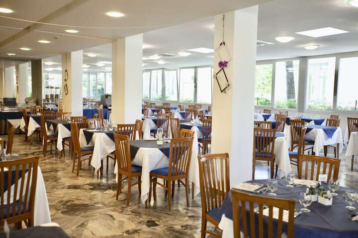 Dining 115 of 124