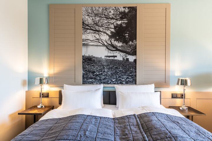 Room 2 of 43
