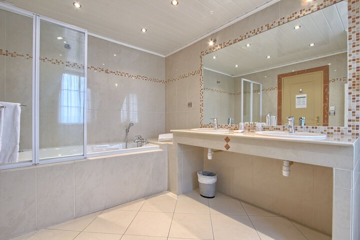 Bath Interior