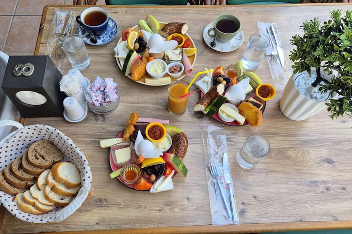 Breakfast/Coffee Service 71 of 102