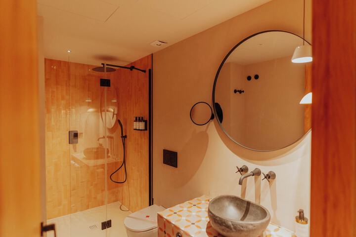 Clean Restrooms