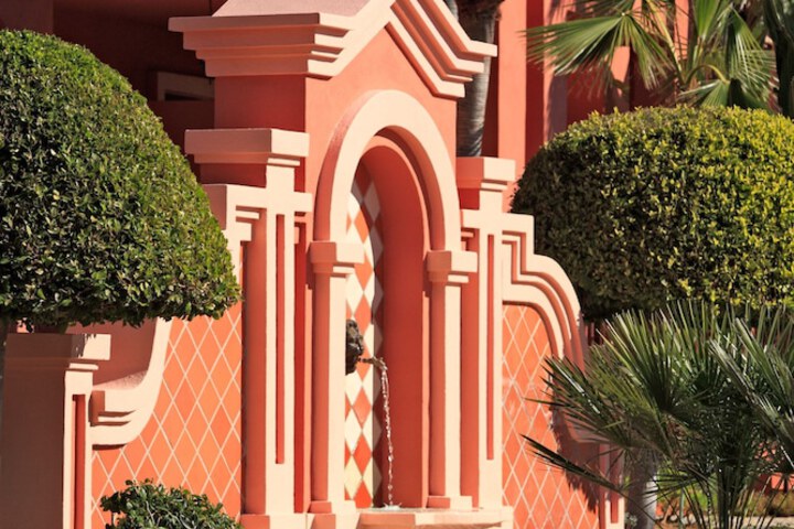 Hotel Entry