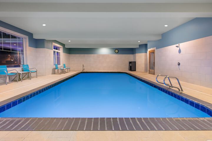 Pool 35 of 74