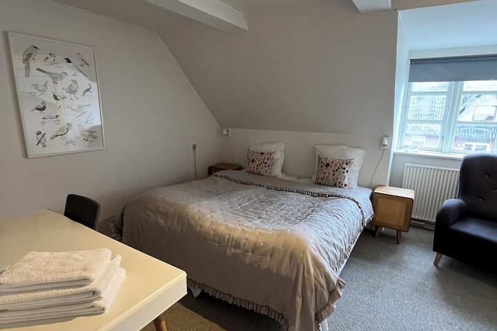 Room 8 of 23