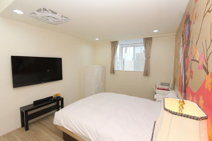 Room 124 of 246
