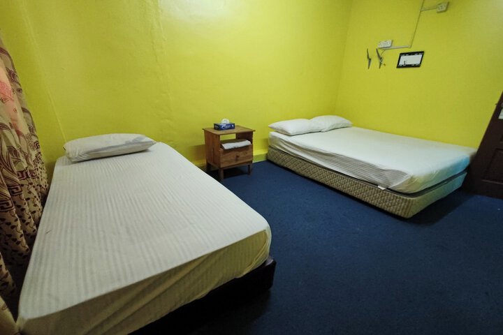Room 5 of 19