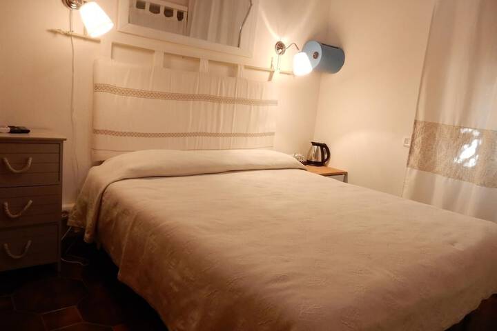 Room 14 of 20