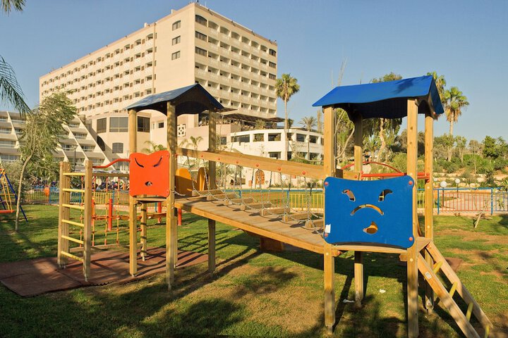 Childrens Activities 107 of 154