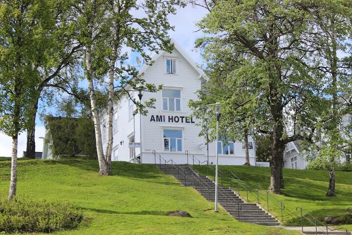 Hotel 59 of 63