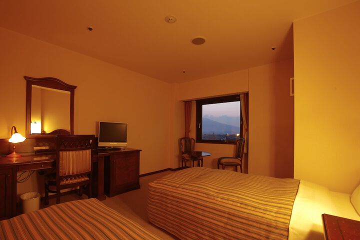 Room 5 of 46
